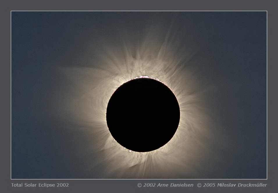 Image of the solar corona.  Detailed description in text below.